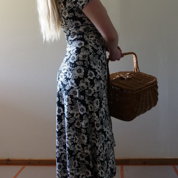 Womens Size M Floral Spring Midi Wrap Dress - Picture 9 of 10